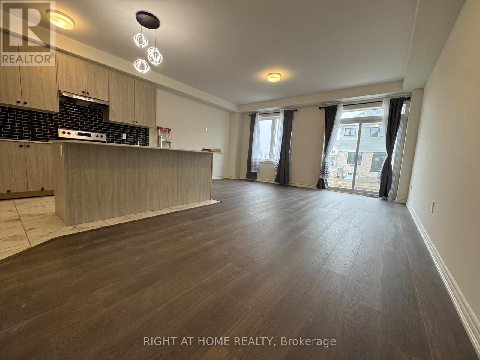 108 Sanderson Drive, Kawartha Lakes, Ontario  K9V 0S7 - Photo 9 - X12942068