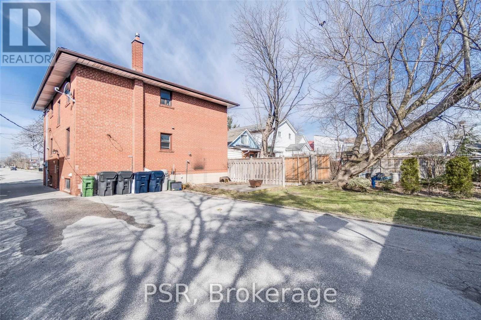 Main - 35 Twenty Fourth Street, Toronto, Ontario  M8V 3N3 - Photo 16 - W12951196