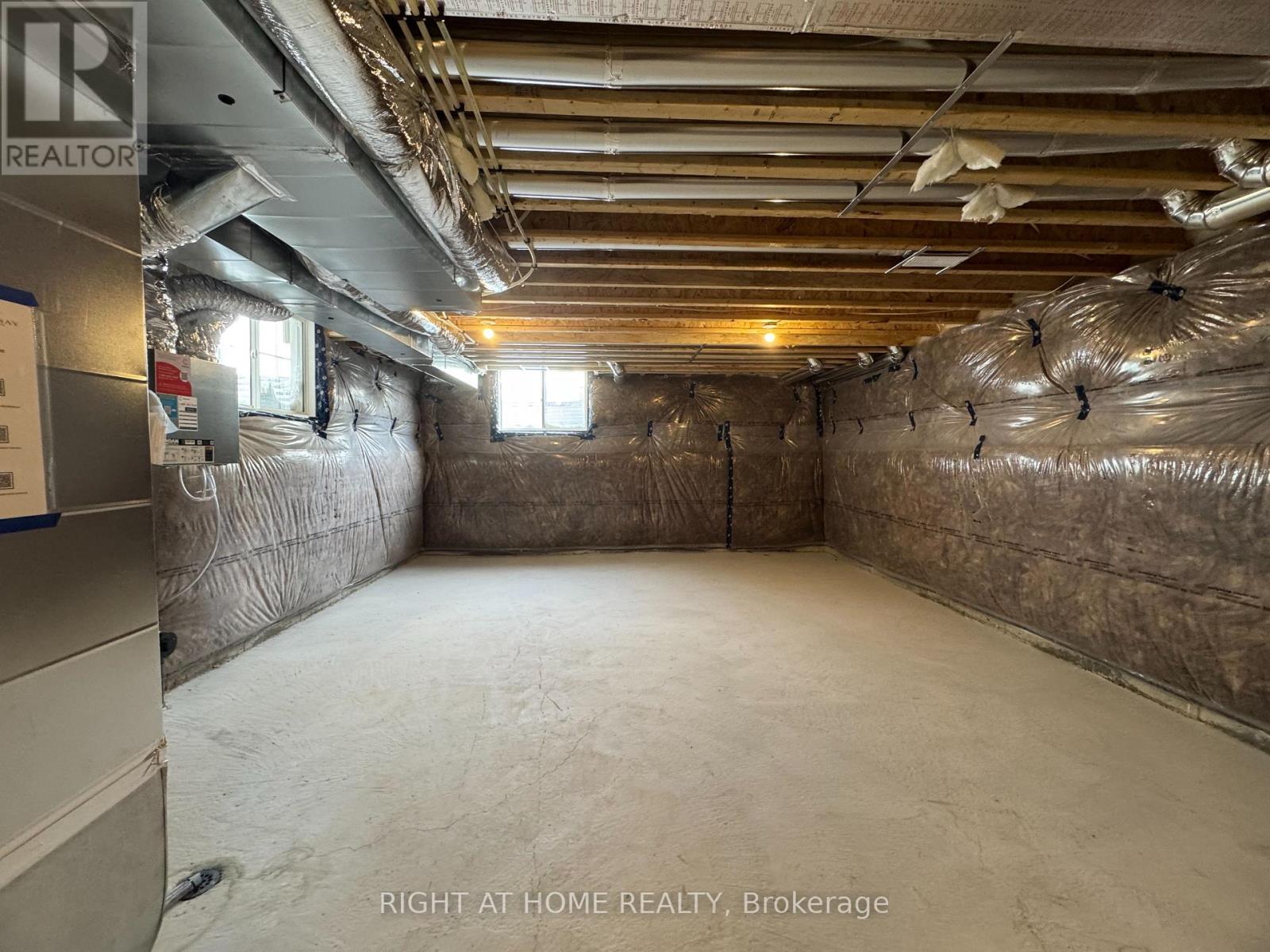 108 Sanderson Drive, Kawartha Lakes, Ontario  K9V 0S7 - Photo 39 - X12942068