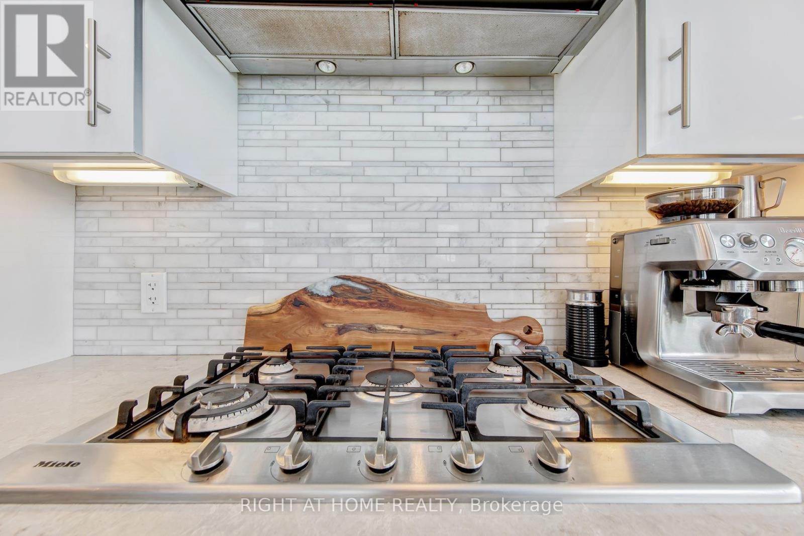 314 - 29 Queens Quay E, Toronto, Ontario M5E 0A4 - Photo 19 - C12903224