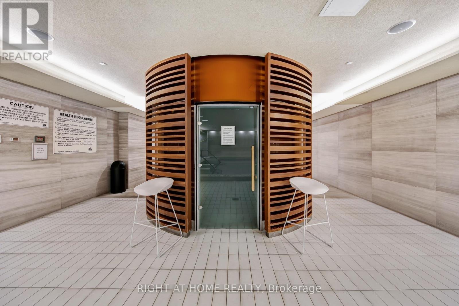 314 - 29 Queens Quay E, Toronto, Ontario M5E 0A4 - Photo 41 - C12903224