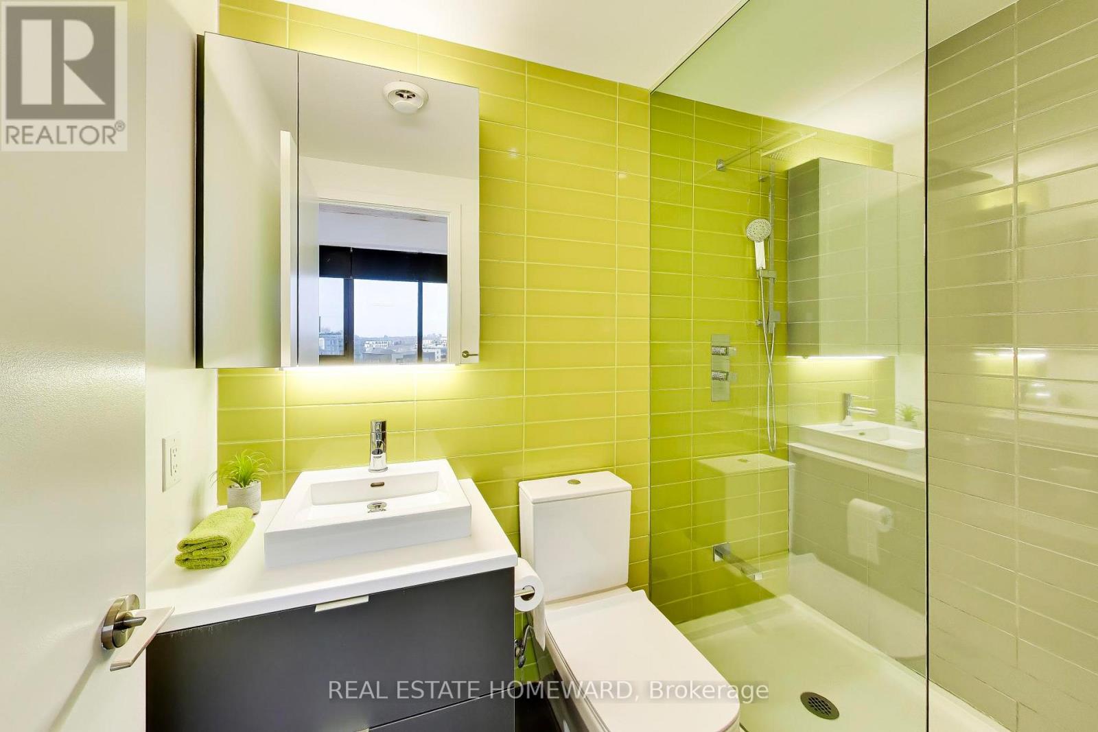 1011 - 170 Bayview Avenue, Toronto, Ontario M5A 0M4 - Photo 10 - C12966724