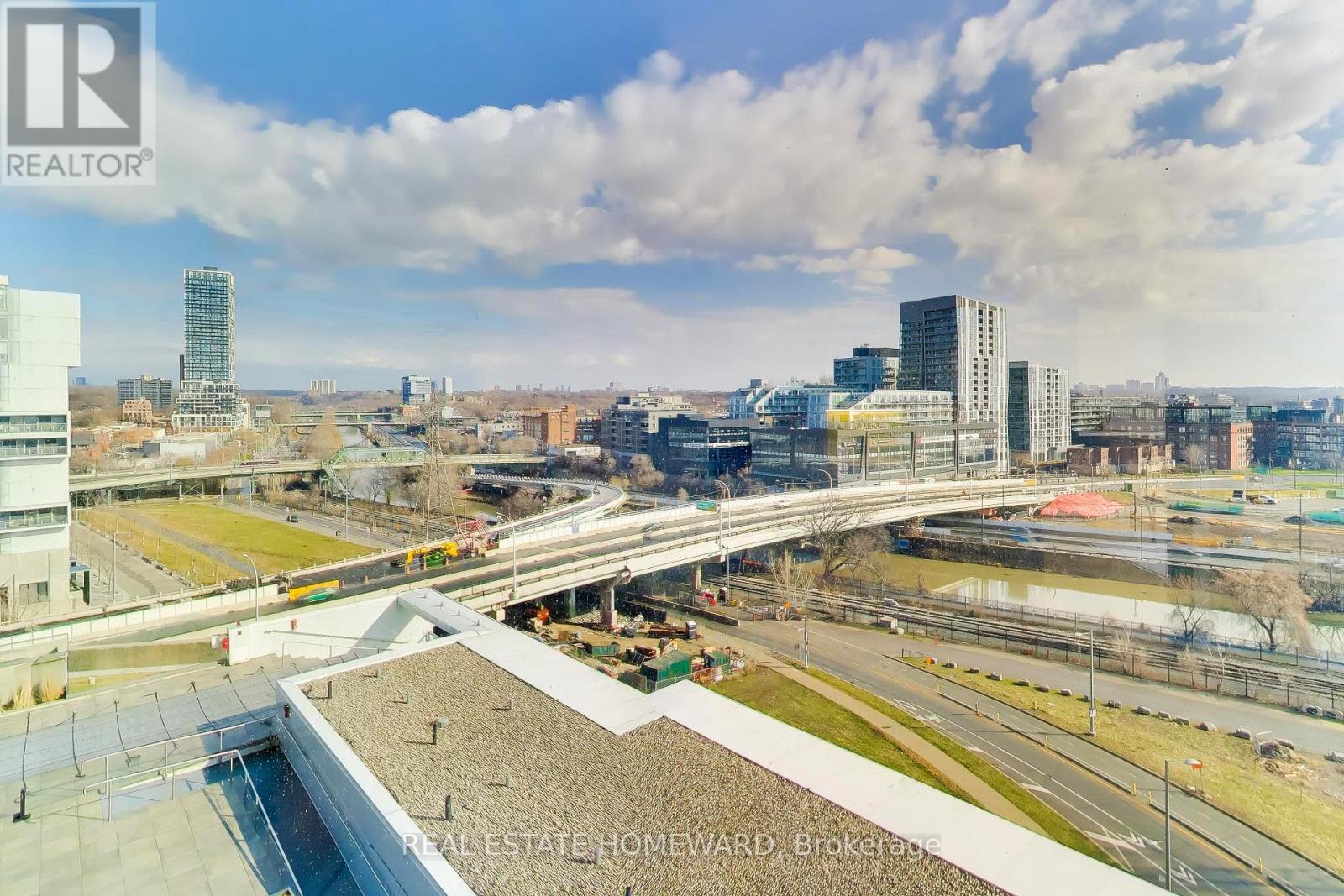 1011 - 170 Bayview Avenue, Toronto, Ontario M5A 0M4 - Photo 9 - C12966724