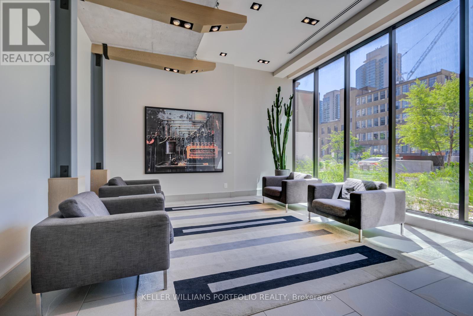 809 - 400 Wellington Street W, Toronto, Ontario  M5V 0B5 - Photo 2 - C12966740