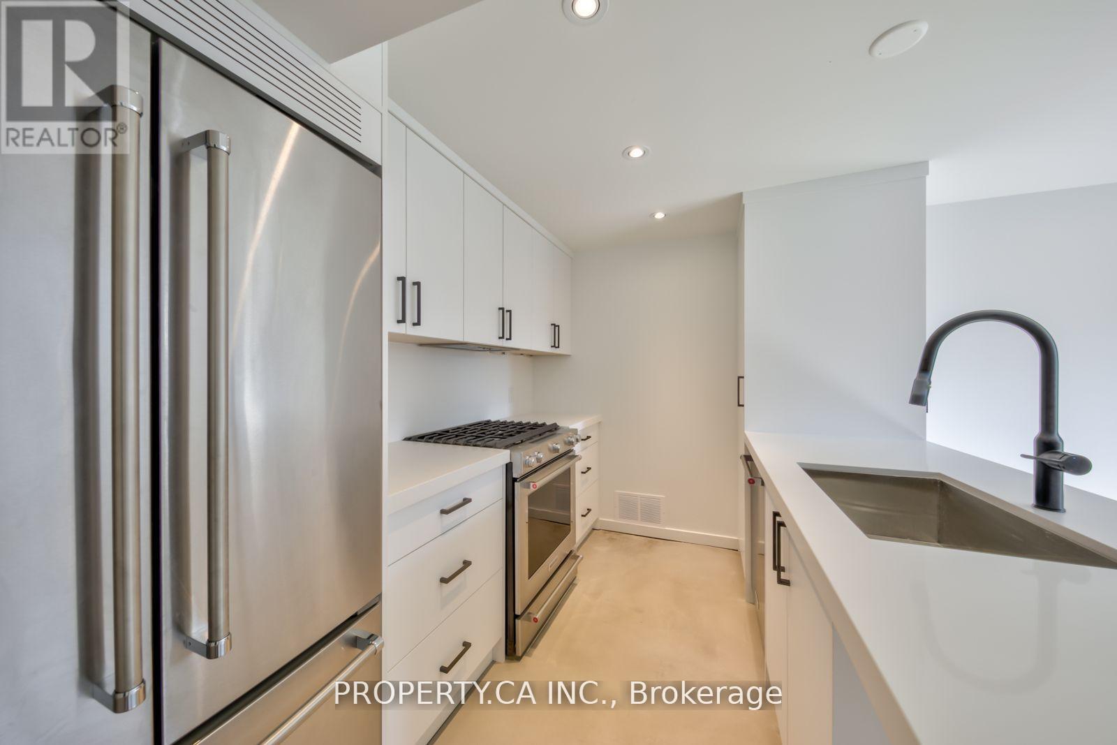 Lower - 572 Palmerston Avenue, Toronto, Ontario  M6G 2P7 - Photo 6 - C12966784