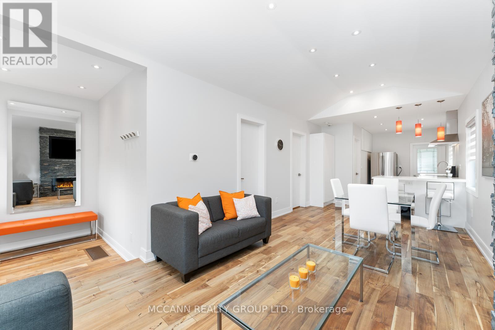 Main - 414 Northcliffe Boulevard, Toronto, Ontario  M6E 3L2 - Photo 13 - C12966800