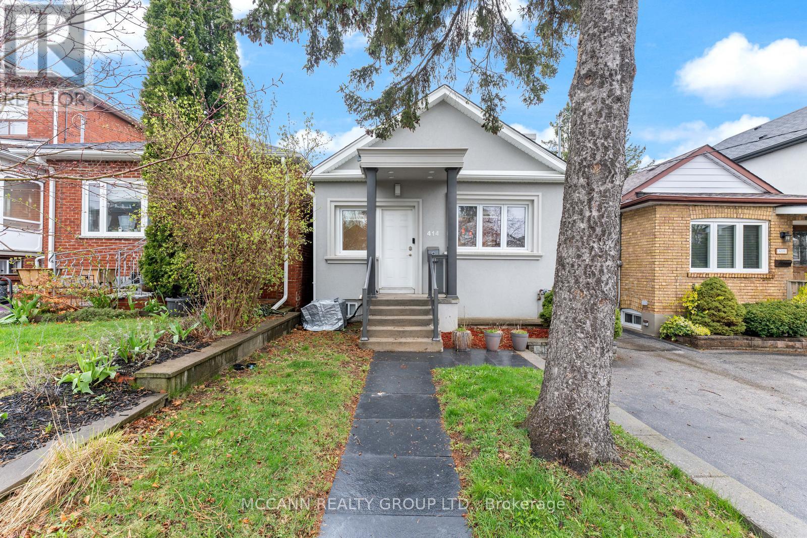 Main - 414 Northcliffe Boulevard, Toronto, Ontario  M6E 3L2 - Photo 2 - C12966800