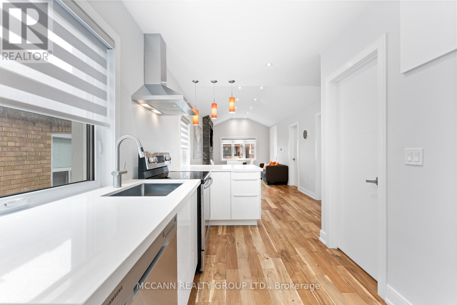 Main - 414 Northcliffe Boulevard, Toronto, Ontario  M6E 3L2 - Photo 21 - C12966800