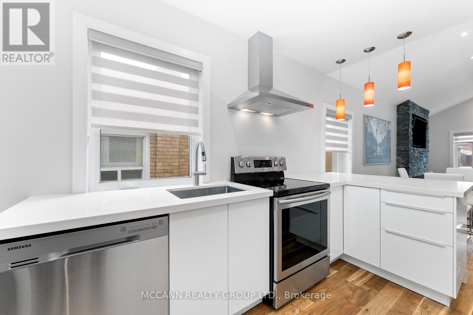 Main - 414 Northcliffe Boulevard, Toronto, Ontario  M6E 3L2 - Photo 25 - C12966800