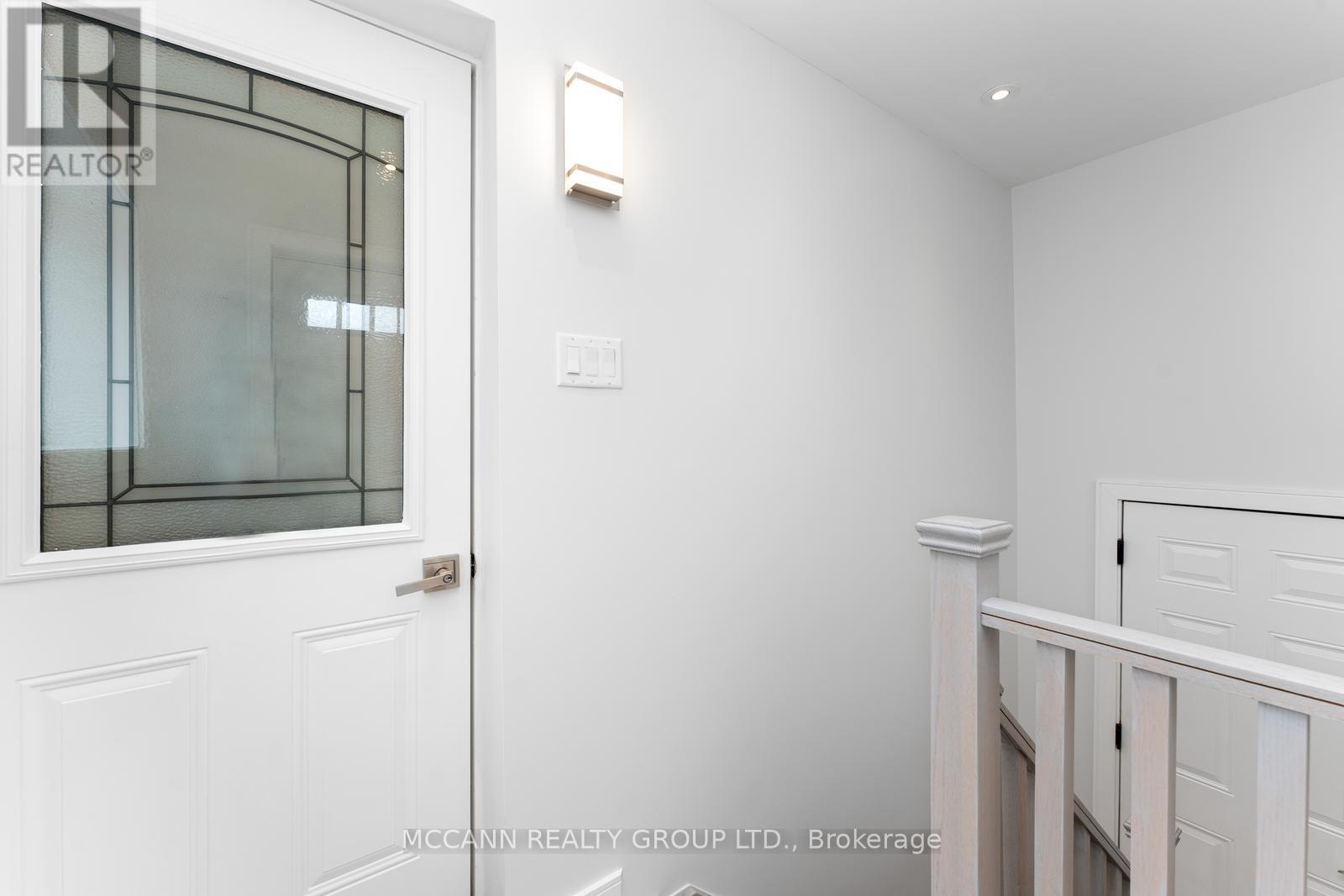 Main - 414 Northcliffe Boulevard, Toronto, Ontario  M6E 3L2 - Photo 43 - C12966800