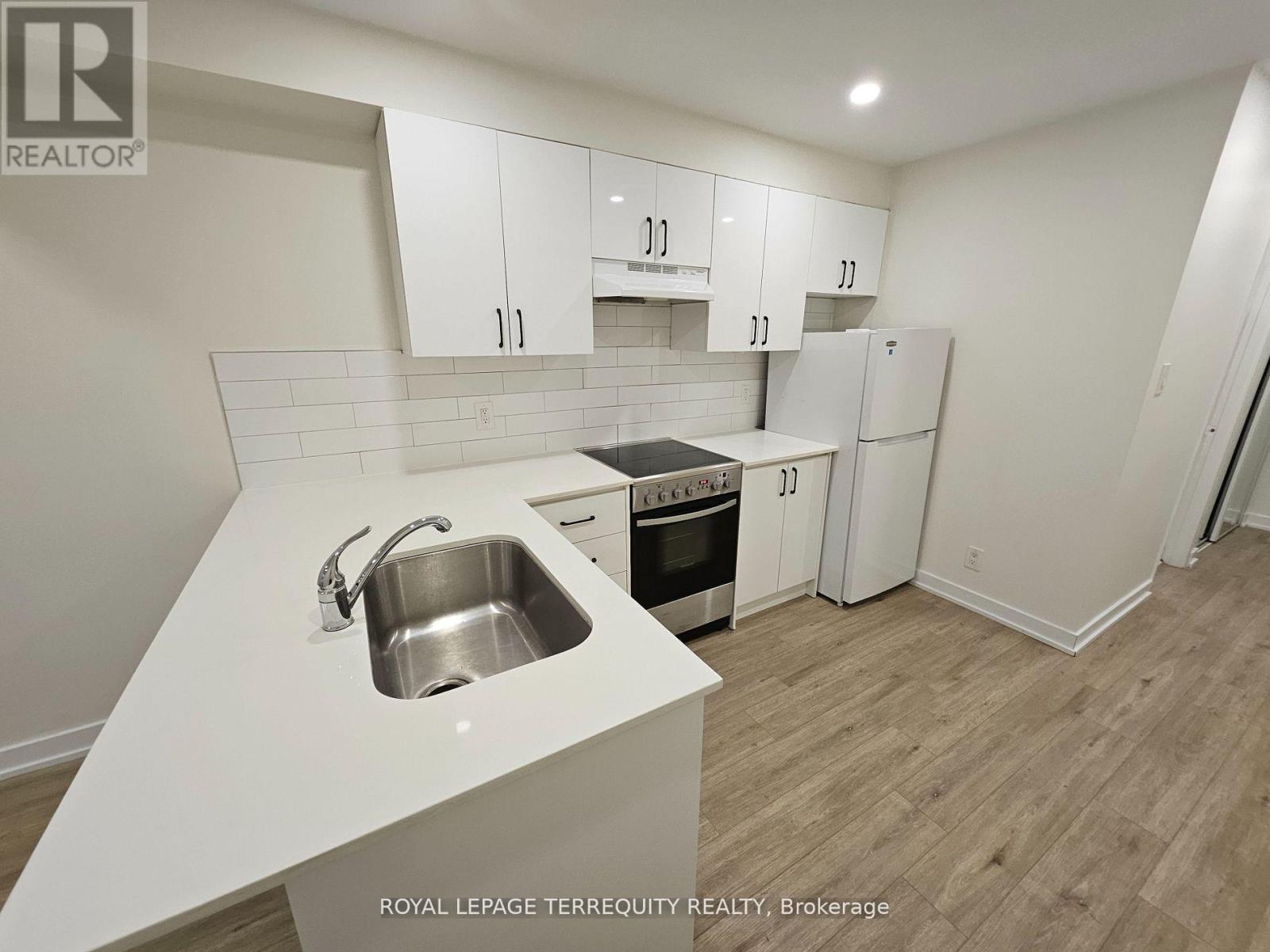 7 - 450 Arlington Avenue, Toronto, Ontario  M6C 3A2 - Photo 13 - C12966824