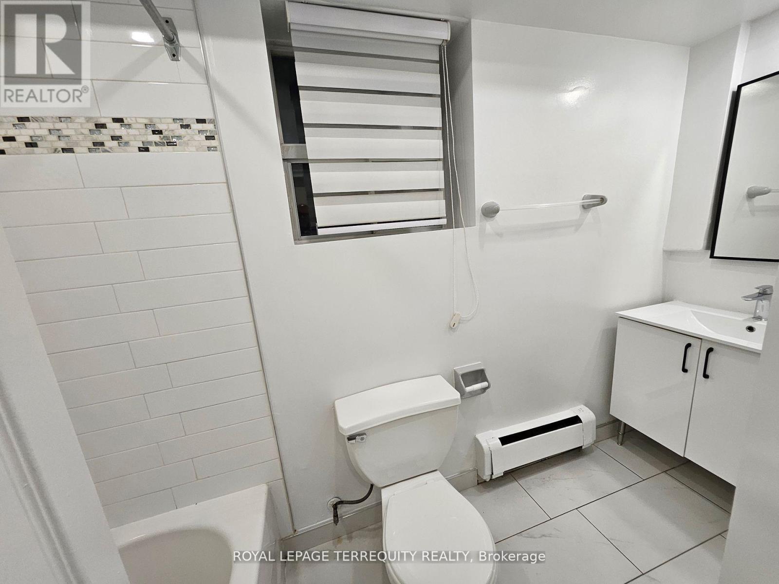 7 - 450 Arlington Avenue, Toronto, Ontario  M6C 3A2 - Photo 19 - C12966824