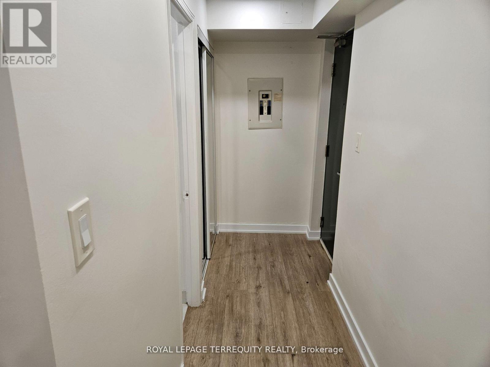 7 - 450 Arlington Avenue, Toronto, Ontario  M6C 3A2 - Photo 6 - C12966824