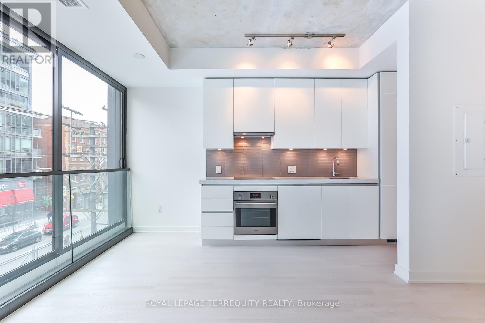 215 - 629 King Street W, Toronto, Ontario M5V 0G9 - Photo 5 - C12966906