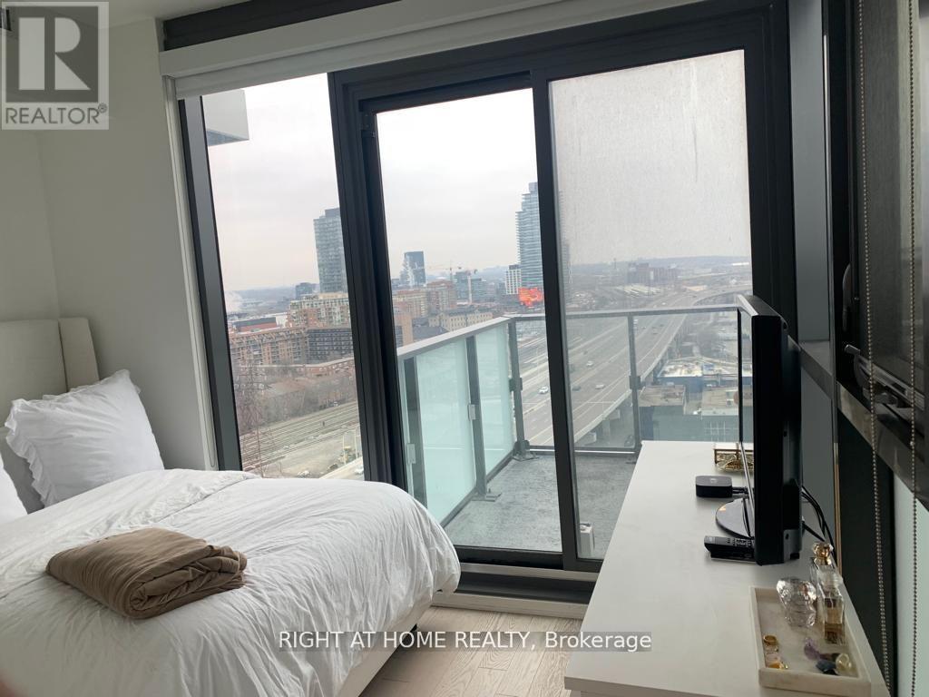 1407 - 16 Bonnycastle Street, Toronto, Ontario  M5A 0C9 - Photo 7 - C12967028