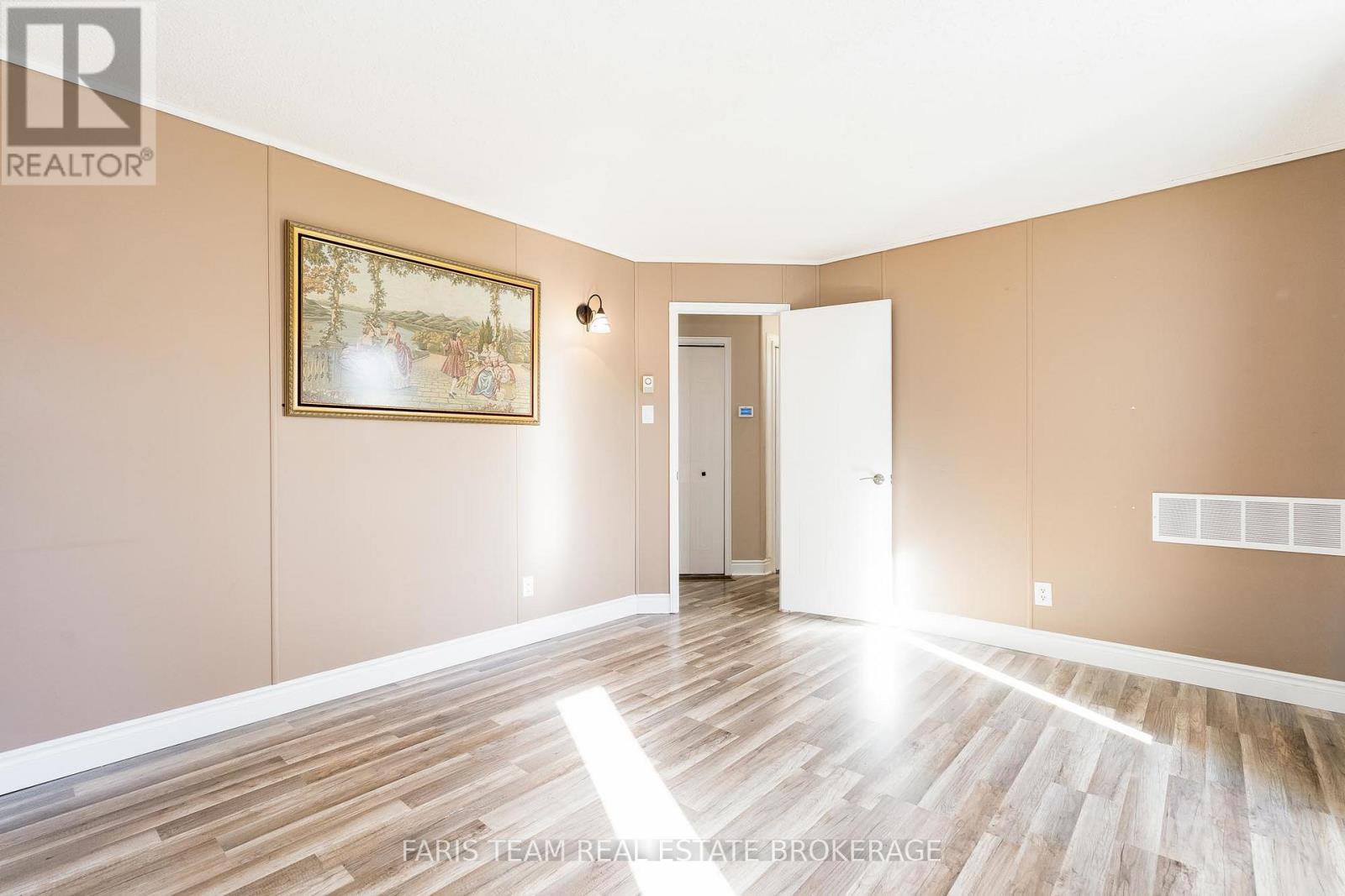 13 Sunrise Circle, Bradford West Gwillimbury, Ontario  L3Z 2A5 - Photo 21 - N12709236