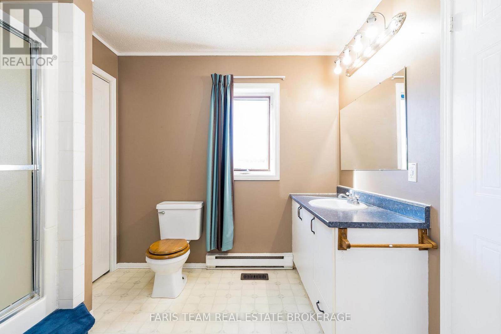 13 Sunrise Circle, Bradford West Gwillimbury, Ontario  L3Z 2A5 - Photo 19 - N12709236