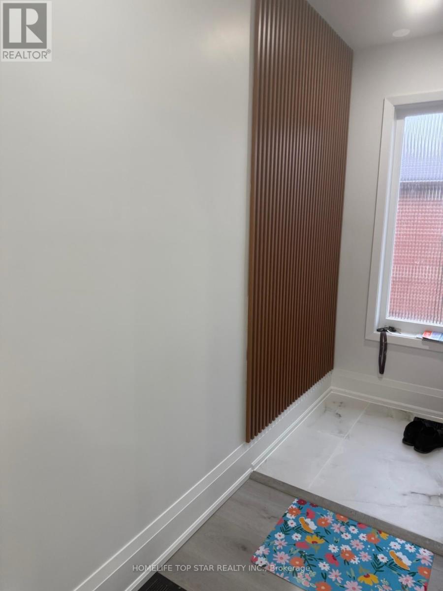 Main - 25 Mackinac Crescent, Toronto, Ontario  M1J 1P8 - Photo 13 - E12966792