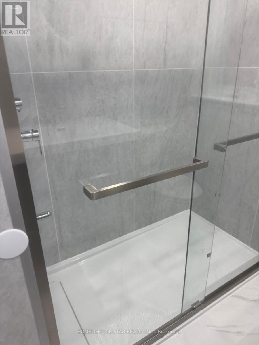 Main - 25 Mackinac Crescent, Toronto, Ontario  M1J 1P8 - Photo 5 - E12966792