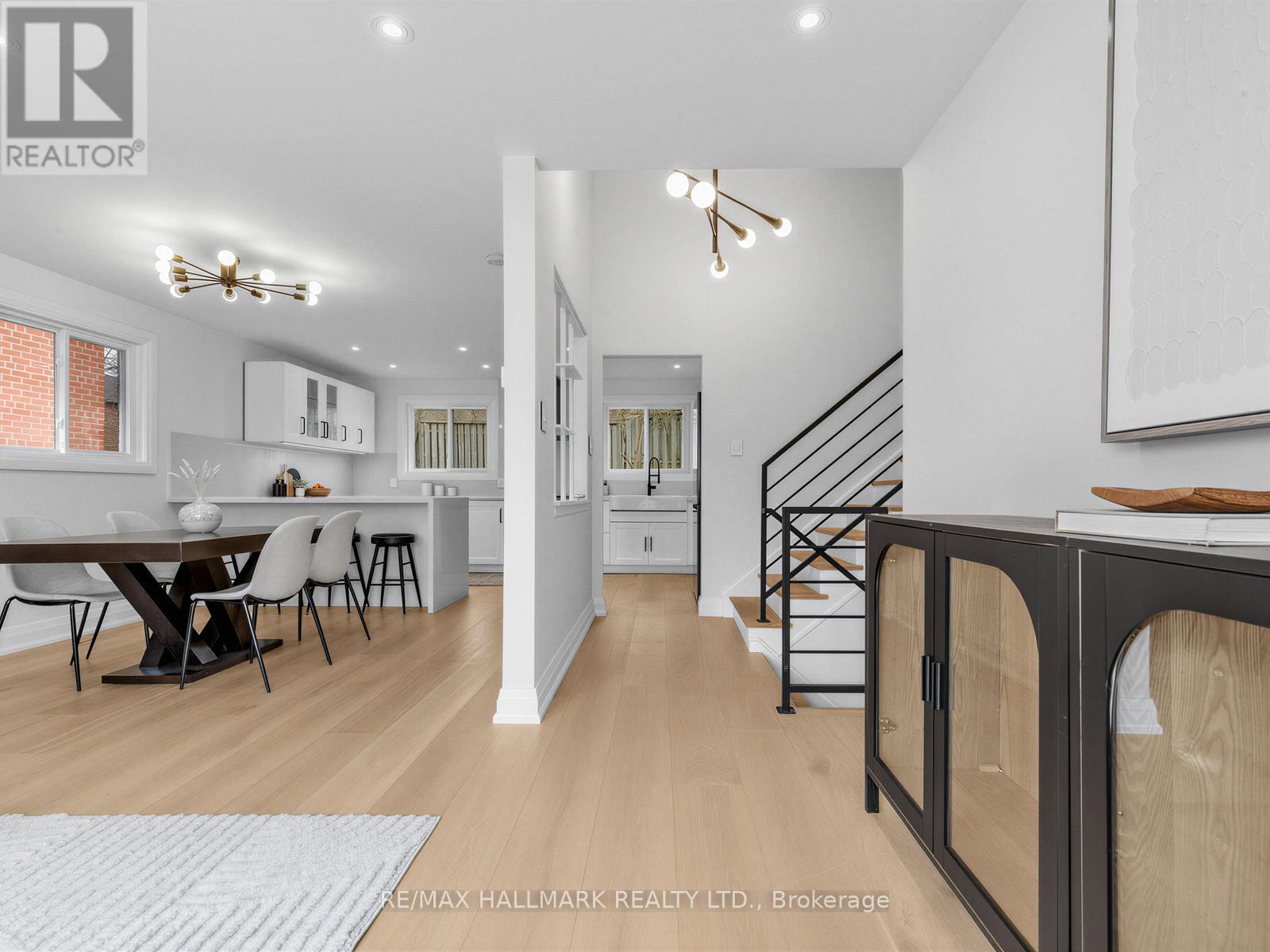 28 Munford Crescent, Toronto, Ontario  M4B 1C1 - Photo 15 - E12966944