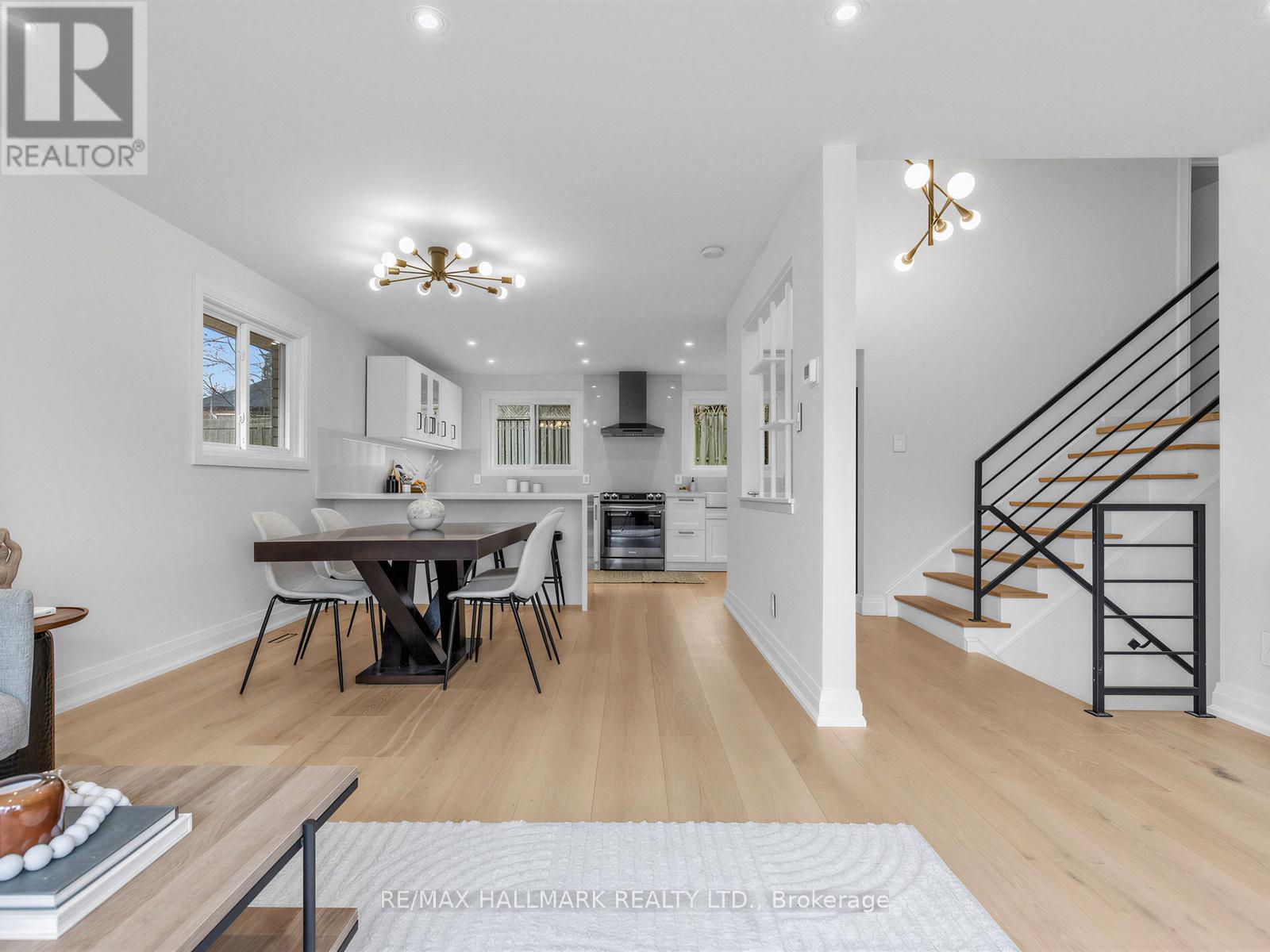 28 Munford Crescent, Toronto, Ontario  M4B 1C1 - Photo 16 - E12966944