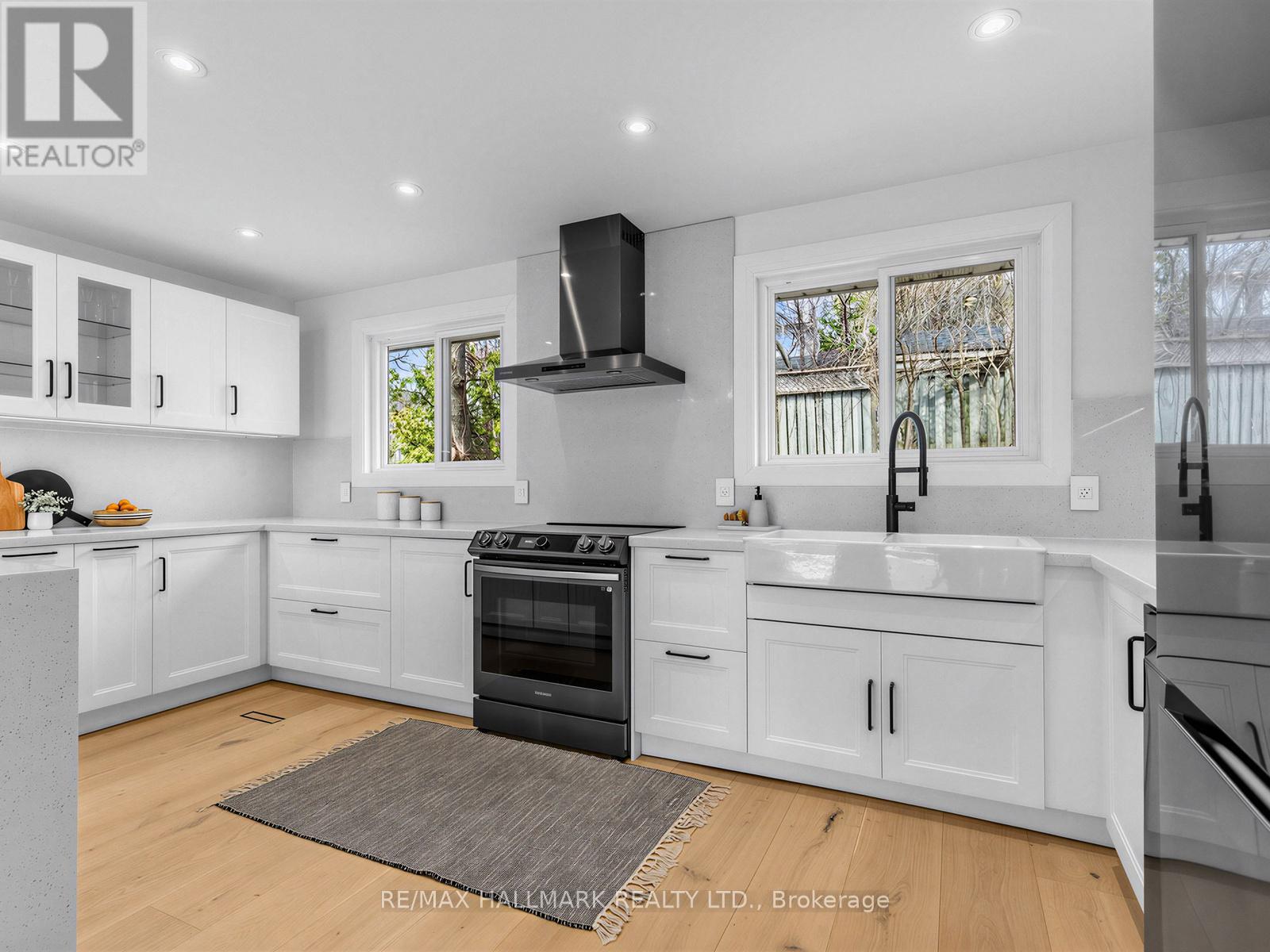 28 Munford Crescent, Toronto, Ontario  M4B 1C1 - Photo 19 - E12966944