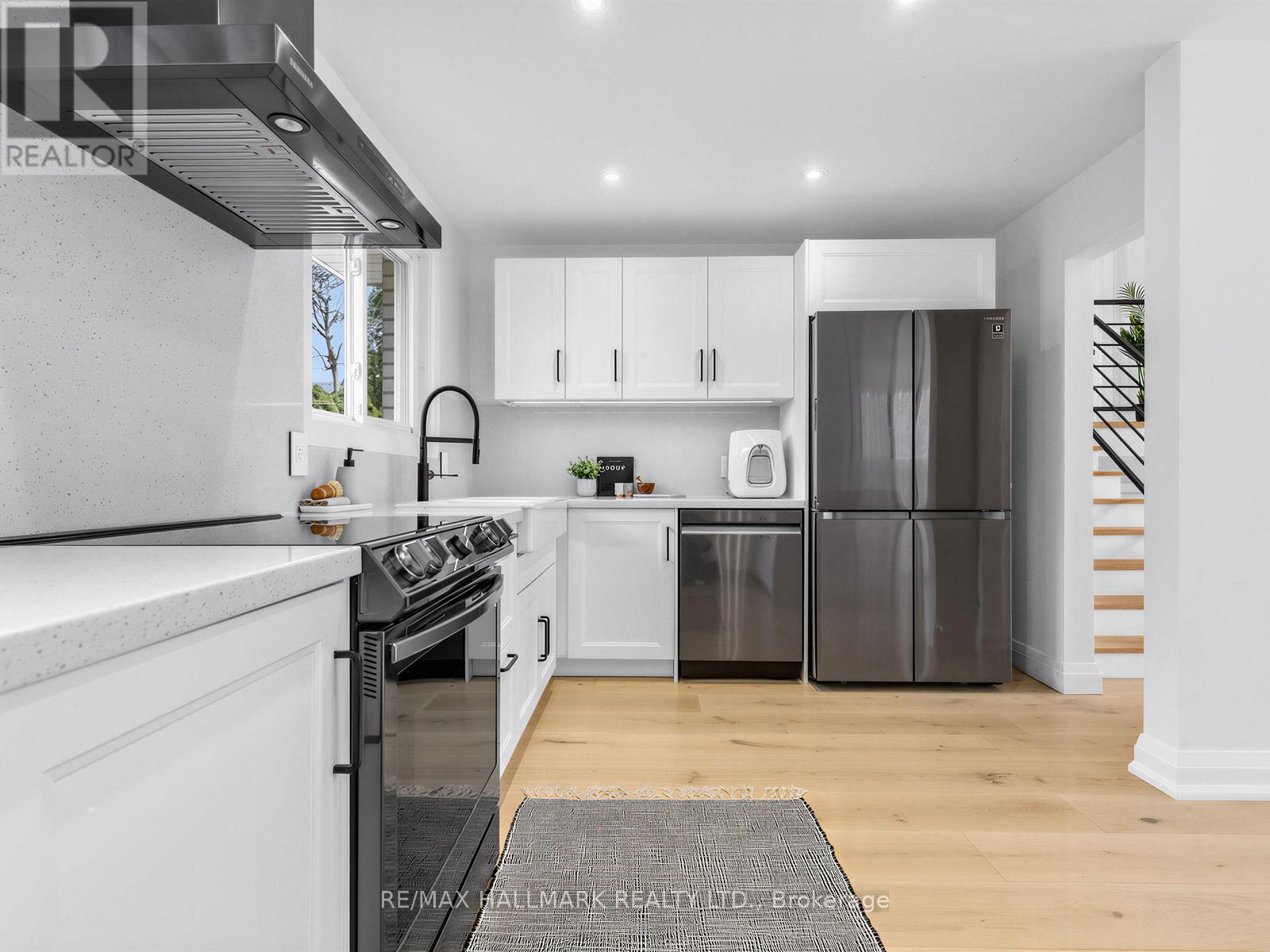 28 Munford Crescent, Toronto, Ontario  M4B 1C1 - Photo 20 - E12966944