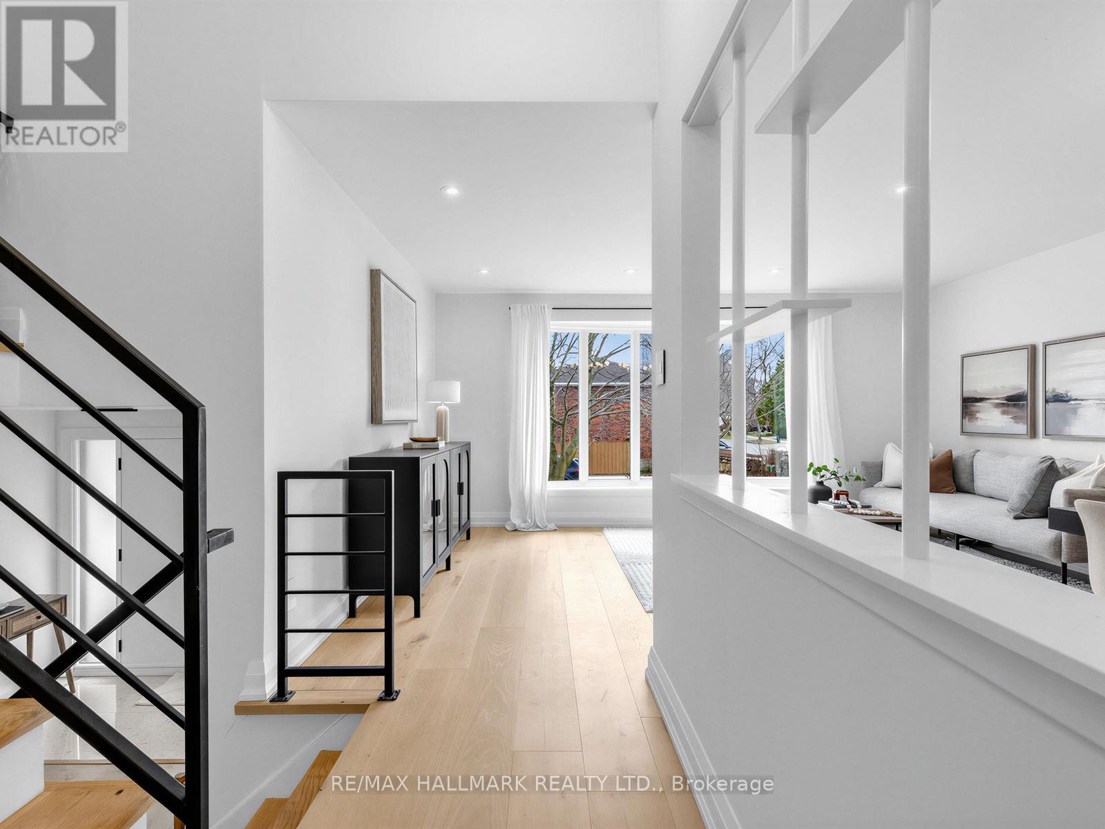 28 Munford Crescent, Toronto, Ontario  M4B 1C1 - Photo 21 - E12966944