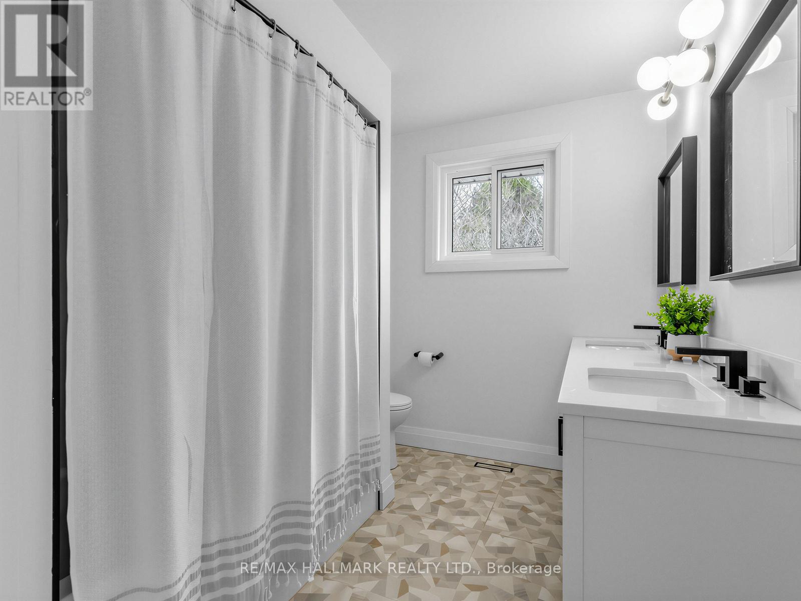 28 Munford Crescent, Toronto, Ontario  M4B 1C1 - Photo 27 - E12966944