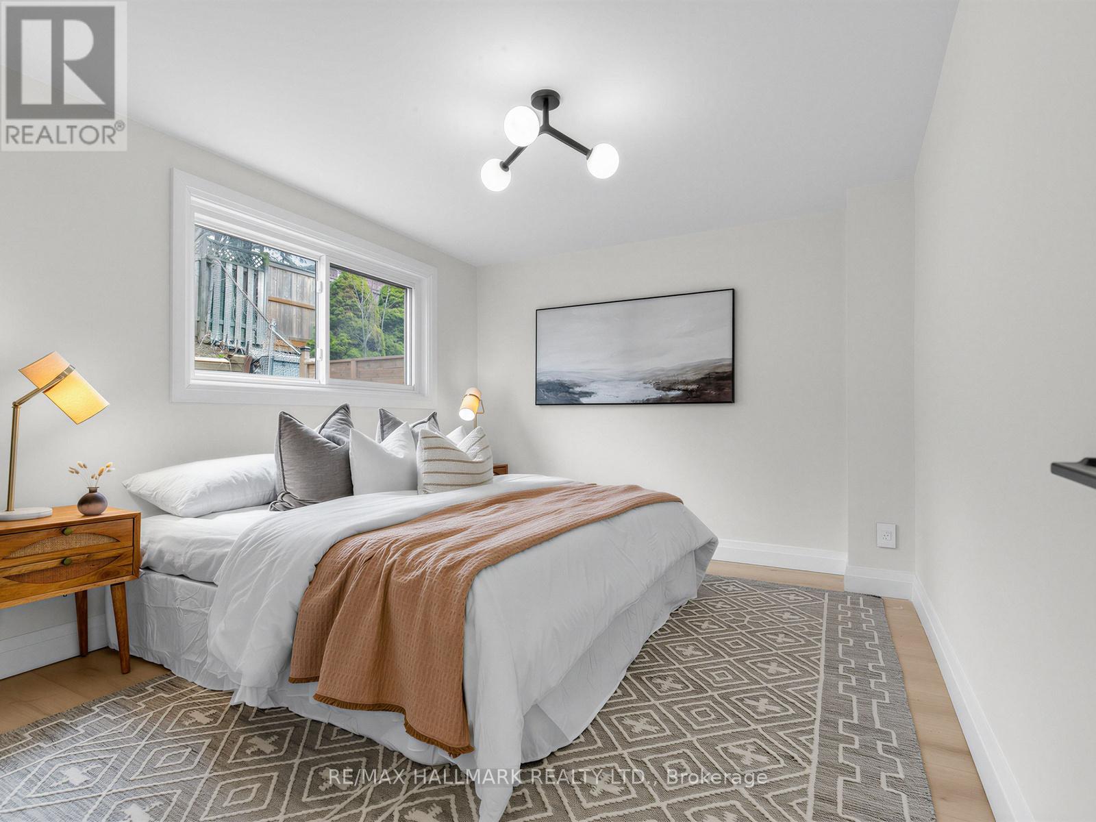 28 Munford Crescent, Toronto, Ontario  M4B 1C1 - Photo 8 - E12966944