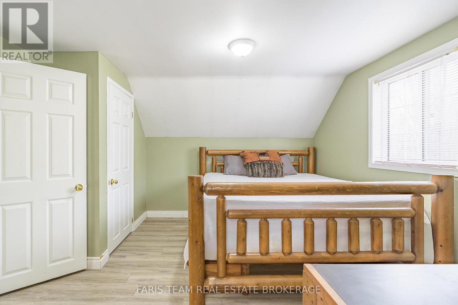 7516 Island Crescent, Ramara, Ontario  L0K 2B0 - Photo 20 - S12574144