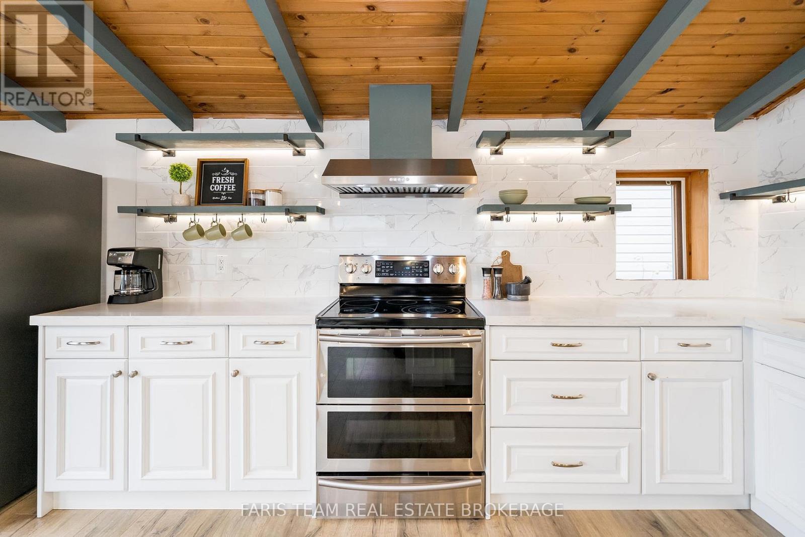 122 Mitchells Beach Road, Tay, Ontario  L0K 2A0 - Photo 6 - S12796680