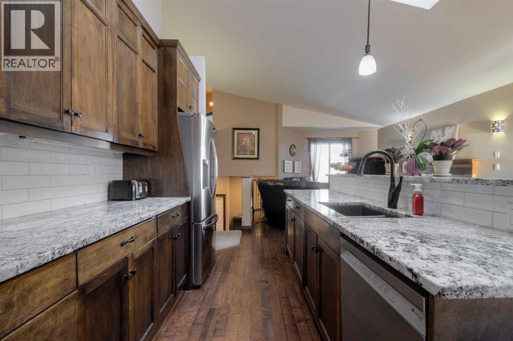 380 Grizzly Crescent N, Lethbridge, Alberta  T1H 4E6 - Photo 11 - A2281077