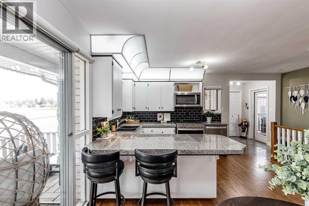 890 Hargrave Way Nw, Medicine Hat, Alberta  T1A 6Y9 - Photo 7 - A2296299