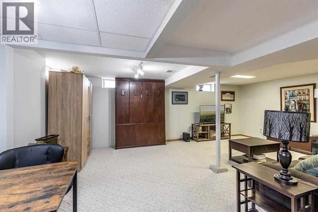 890 Hargrave Way Nw, Medicine Hat, Alberta  T1A 6Y9 - Photo 31 - A2296299