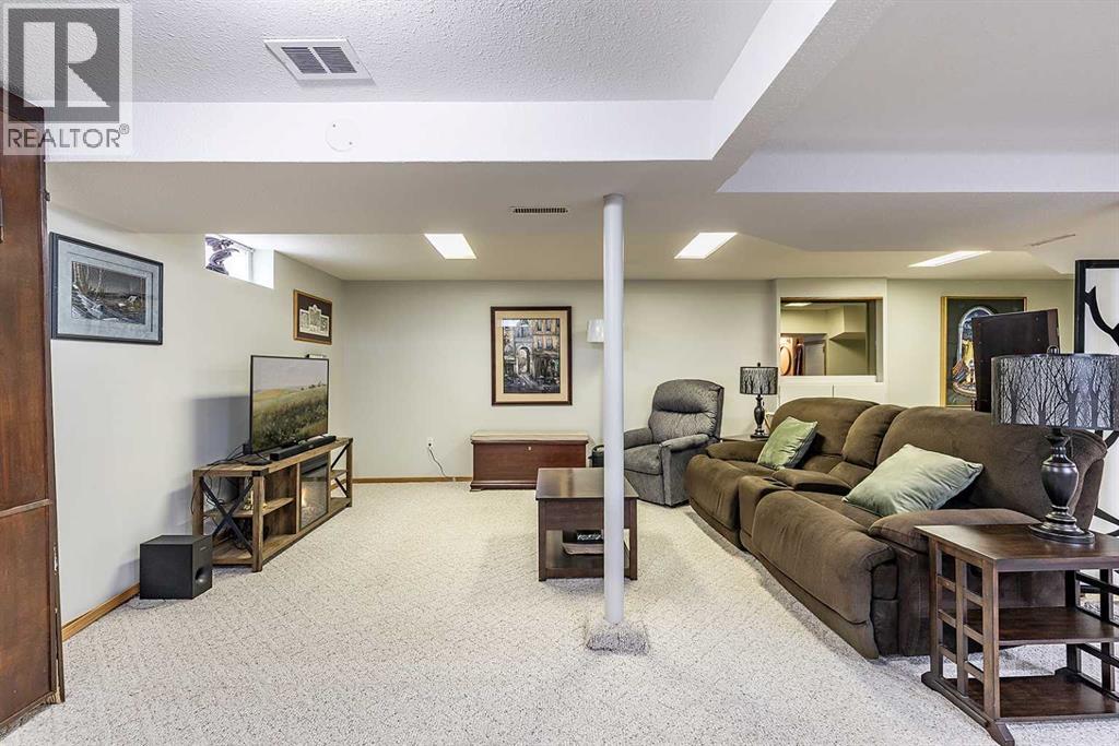 890 Hargrave Way Nw, Medicine Hat, Alberta  T1A 6Y9 - Photo 32 - A2296299