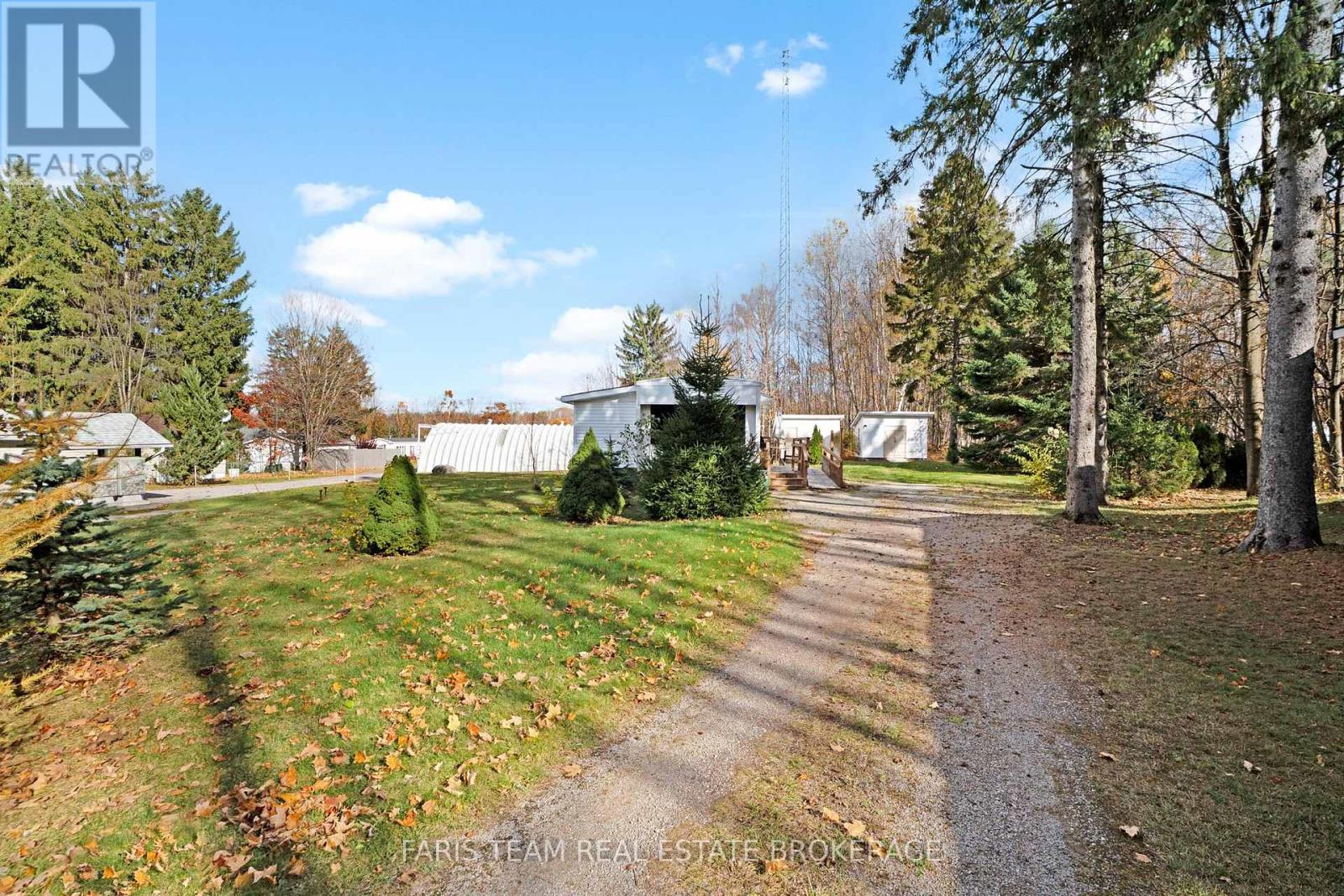 2235 Ron Jones Road E5, Tay, Ontario  L4R 4K3 - Photo 24 - S12952298