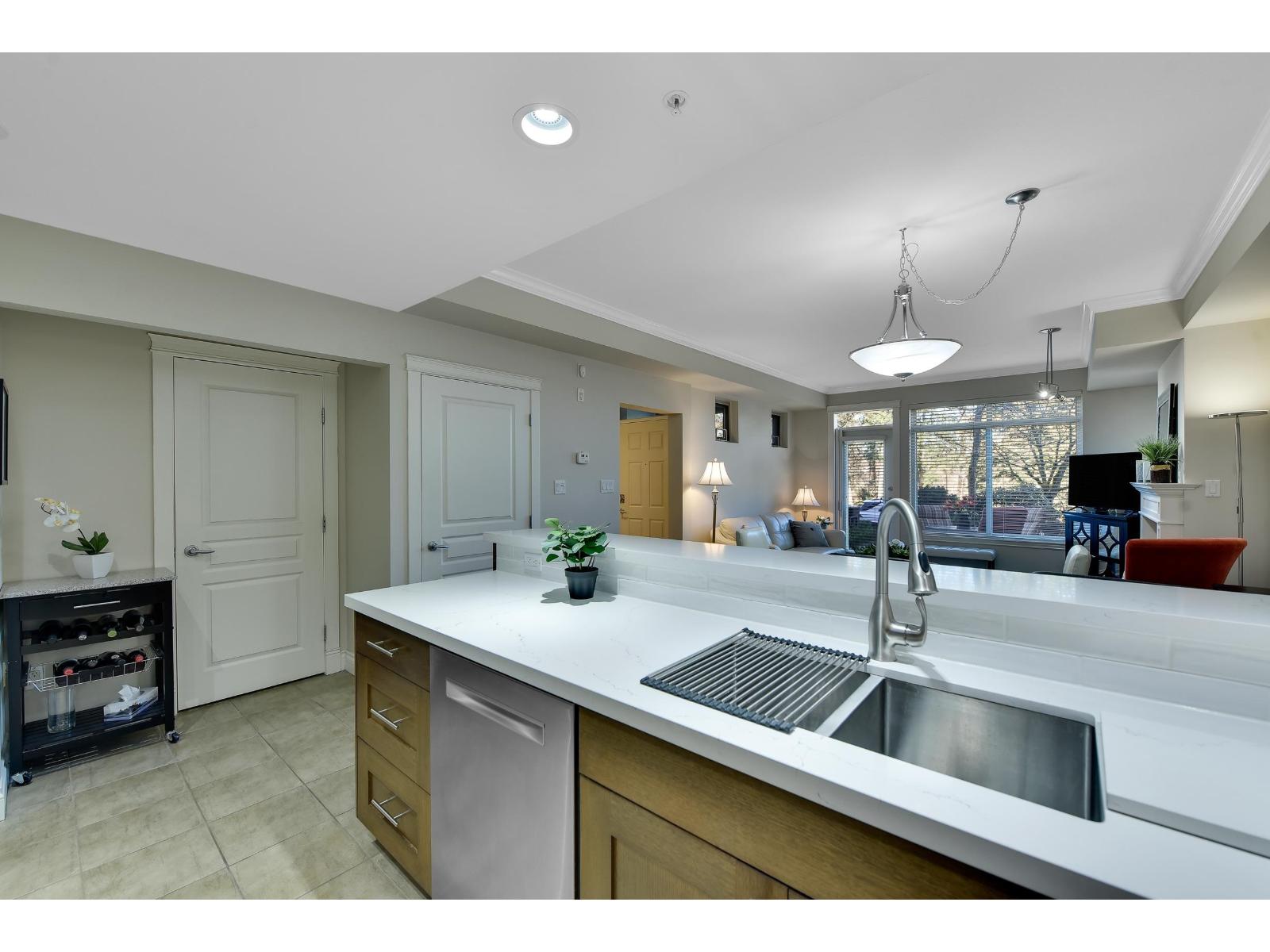 102 1787 154 Street, Surrey, British Columbia  V4A 4S1 - Photo 17 - R3103838