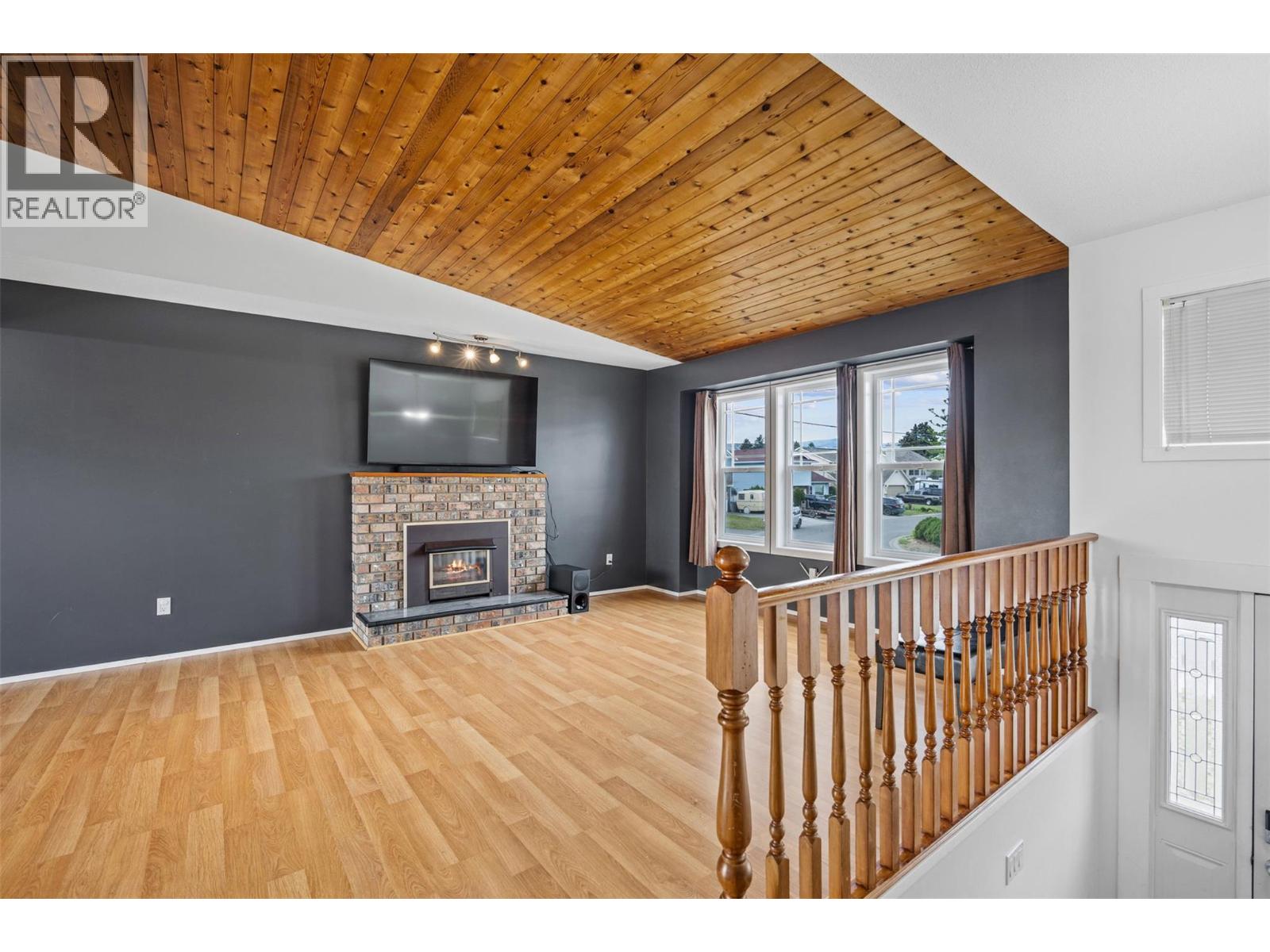 2203 Bossert Avenue Kamloops Photo 5 2203 Bossert Avenue Kamloops Photo 5