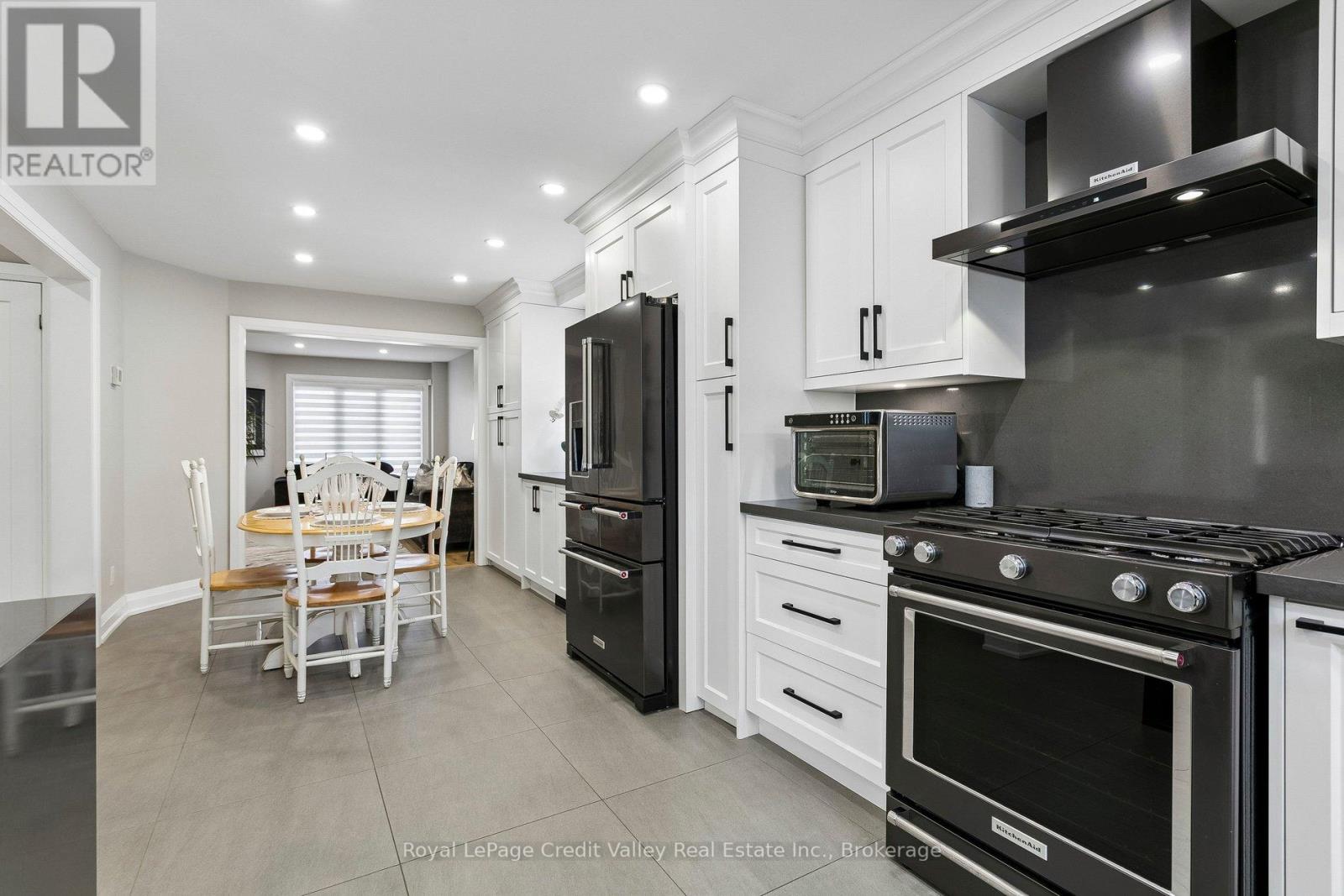 84 Valonia Drive, Brampton, Ontario  L6V 4K1 - Photo 12 - W12966712