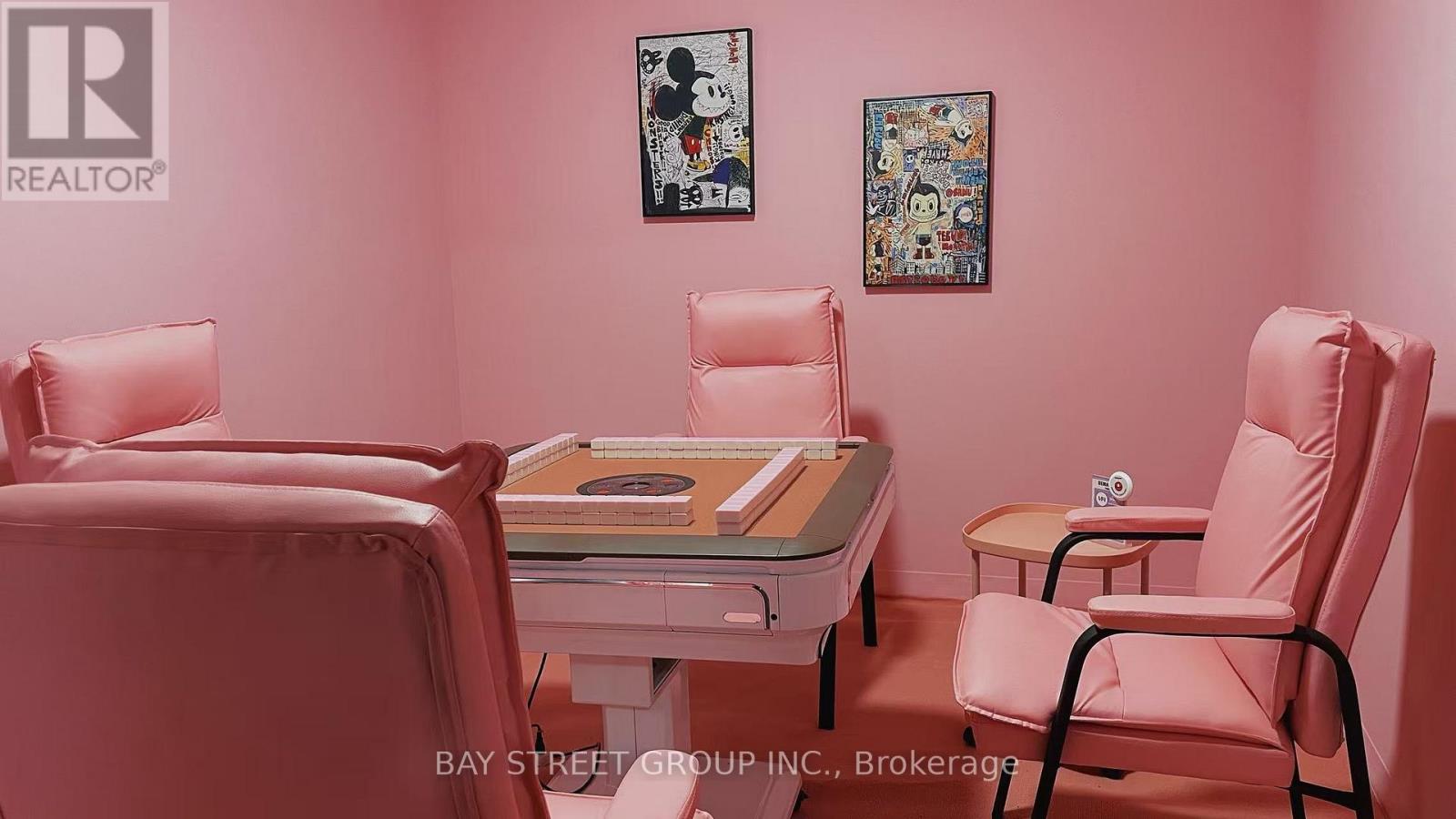 202 - 70 Valleywood Drive, Markham, Ontario  L3R 4T5 - Photo 2 - N12966788