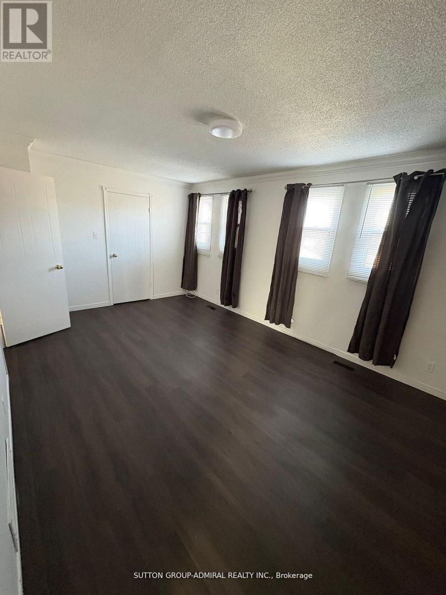 32 Magani Drive, Bradford West Gwillimbury (Bradford), Ontario  L3Z 2S7 - Photo 15 - N12966816