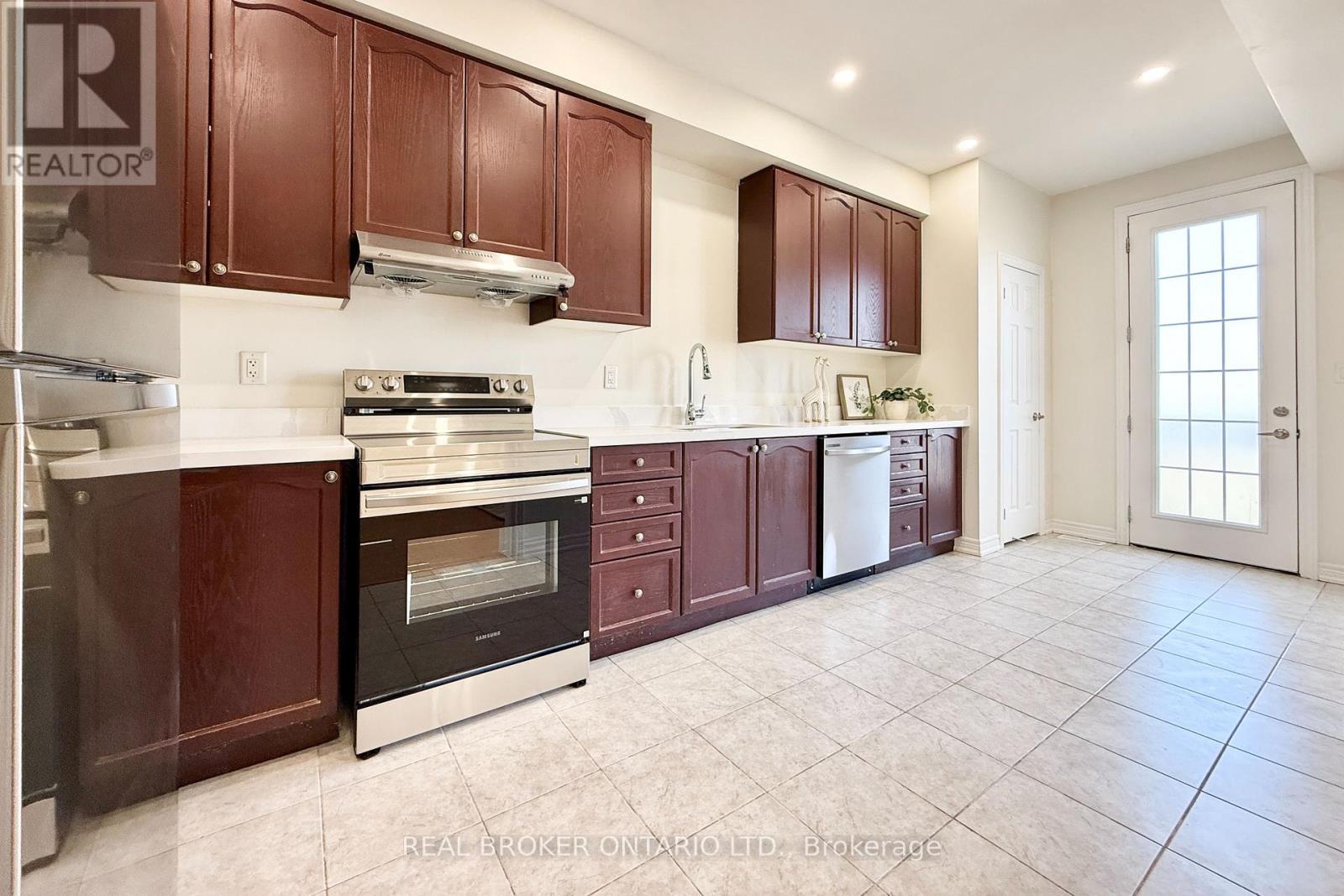 9525 Ninth Line, Markham, Ontario  L6B 0T6 - Photo 10 - N12966844