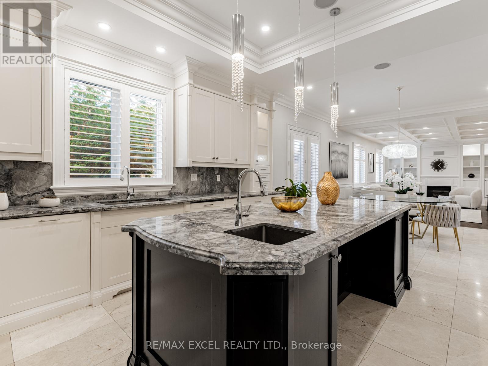 134 Spruce Avenue, Richmond Hill, Ontario  L4C 6W1 - Photo 16 - N12967026