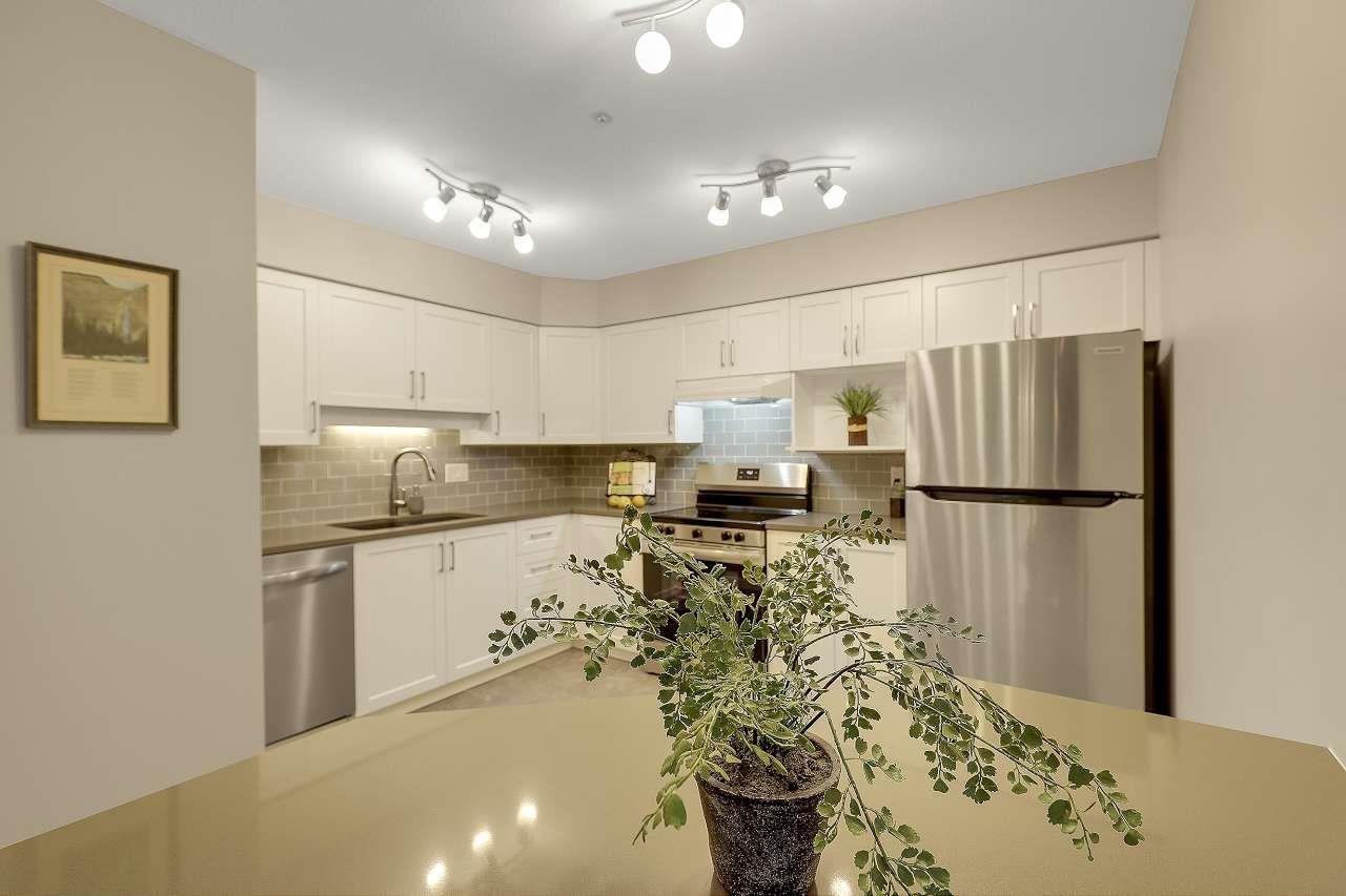 208 1576 Merklin Street, White Rock, British Columbia V4B 4K2 - Photo 11 - R3099489