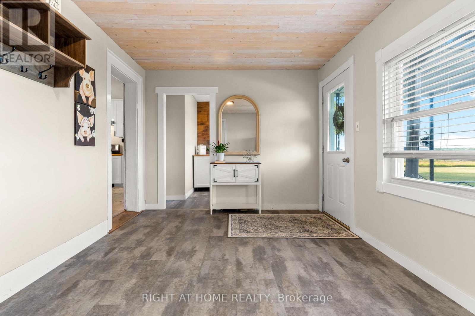 5803 26 Highway, Clearview (Stayner), Ontario  L0M 1S0 - Photo 4 - S12966808