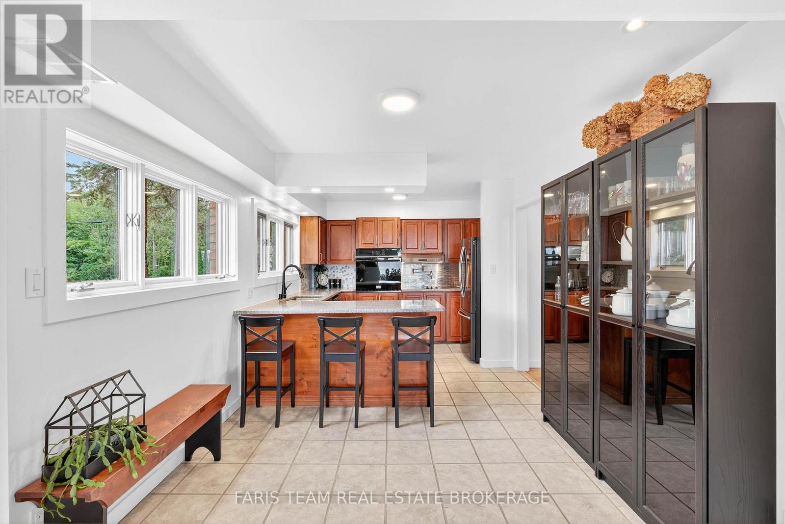 238 Robins Point Road, Tay (Victoria Harbour), Ontario  L0K 2A0 - Photo 7 - S12966870