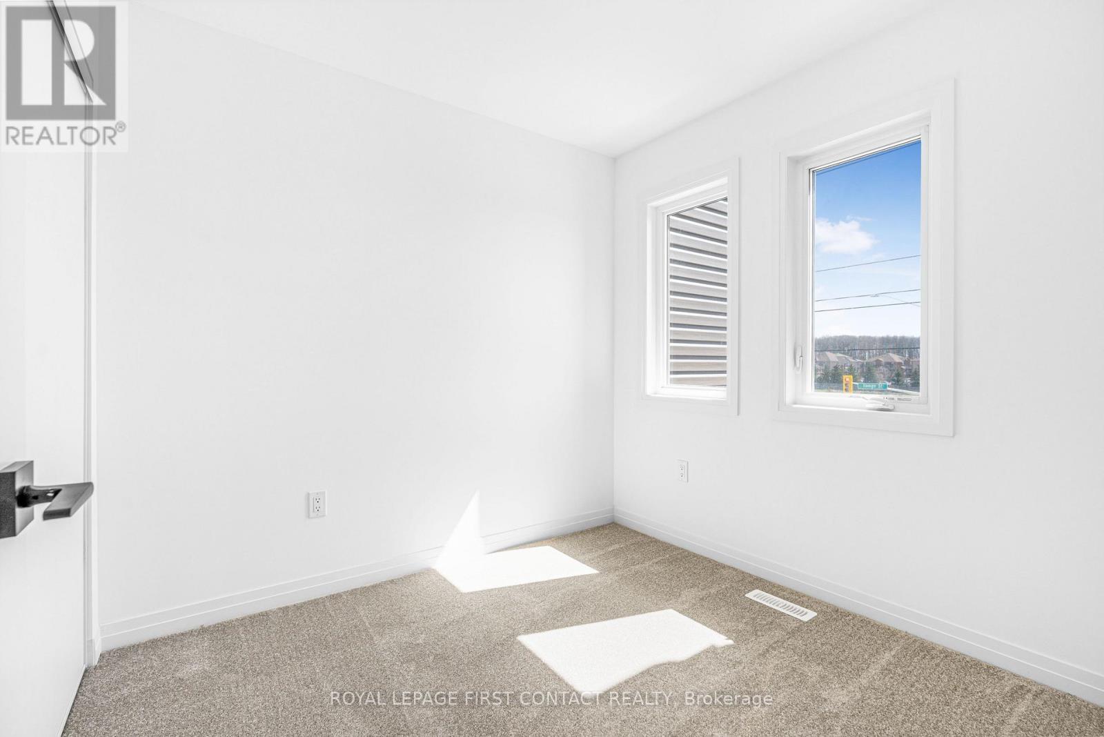 3 Fairlane Avenue, Barrie (Painswick South), Ontario  L9J 0M9 - Photo 10 - S12966974