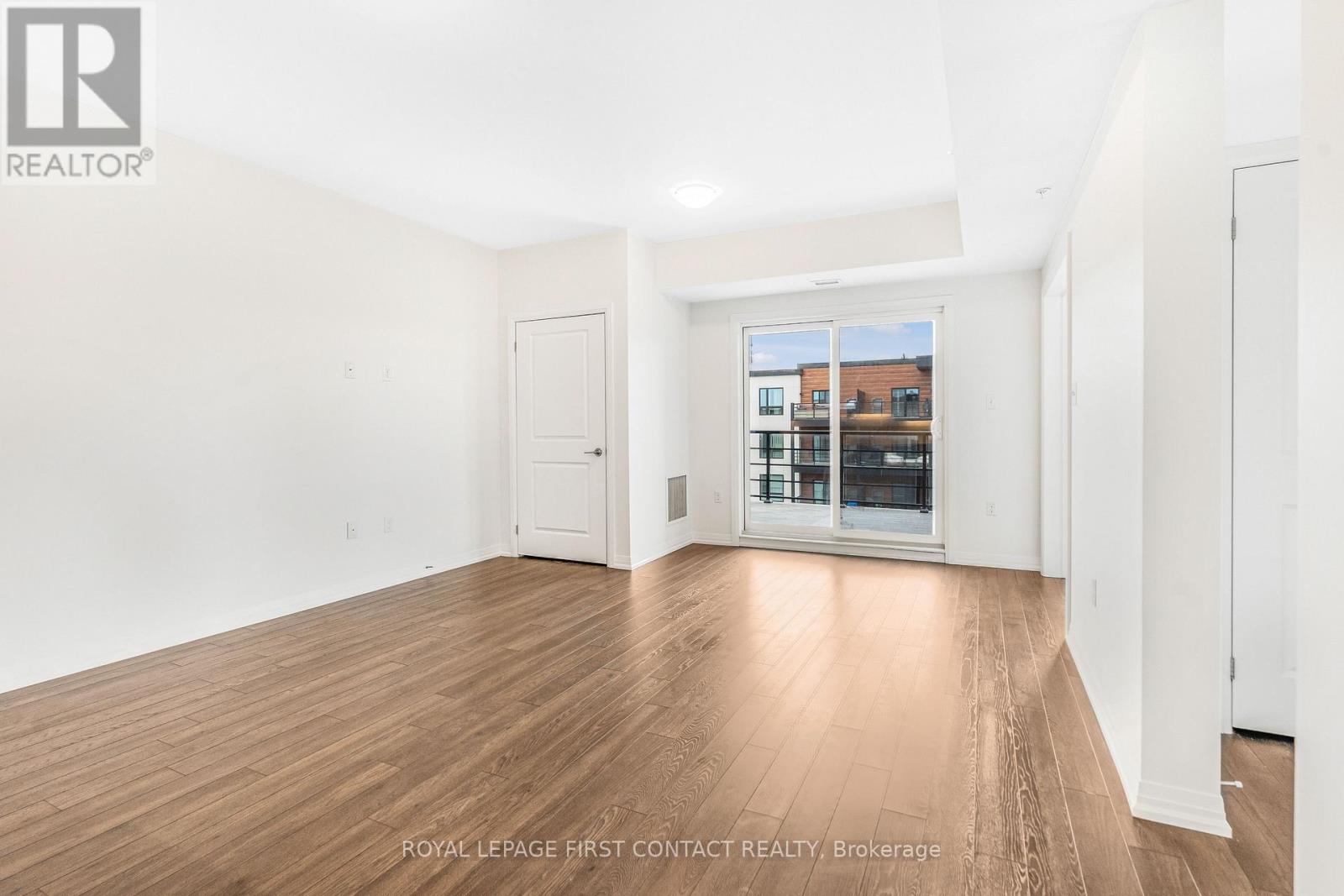 601 - 300 Essa Road, Barrie, Ontario  L9J 0B9 - Photo 4 - S12967000