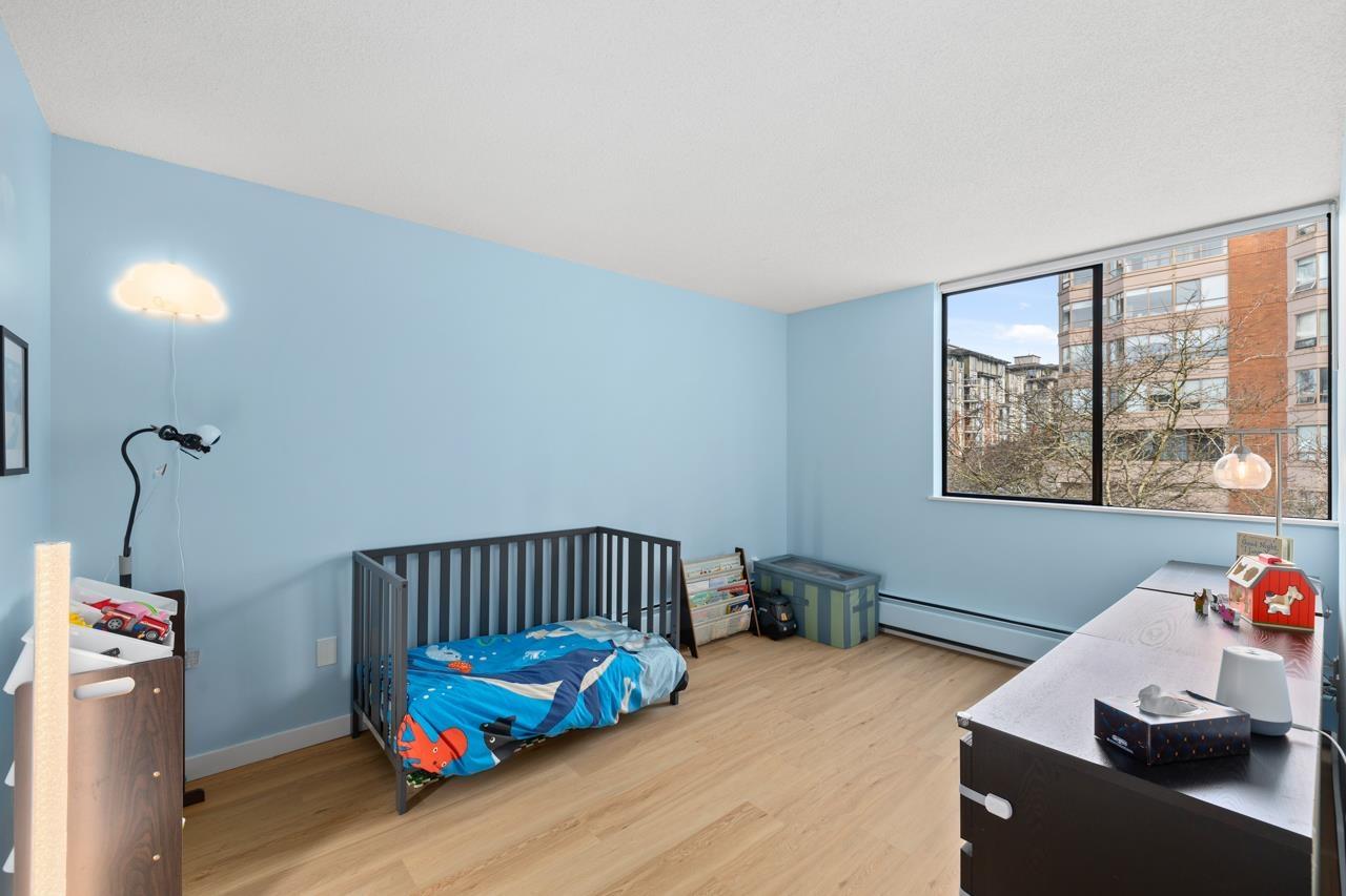 201 1480 Foster Street, White Rock, British Columbia  V4B 3X7 - Photo 21 - R3104453